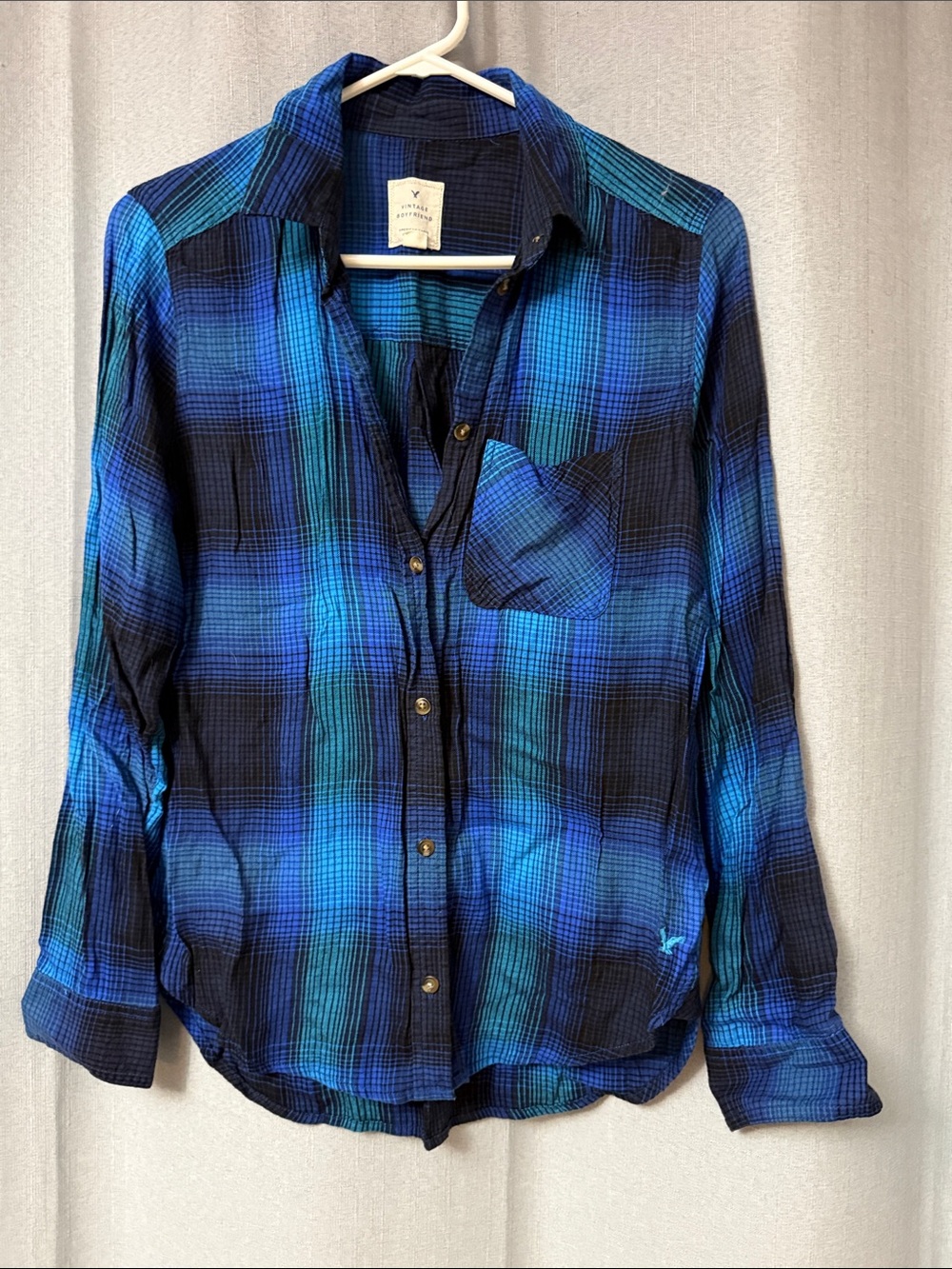 American Eagle Outfitters Navy and Teal Plaid Button-Up Shirt